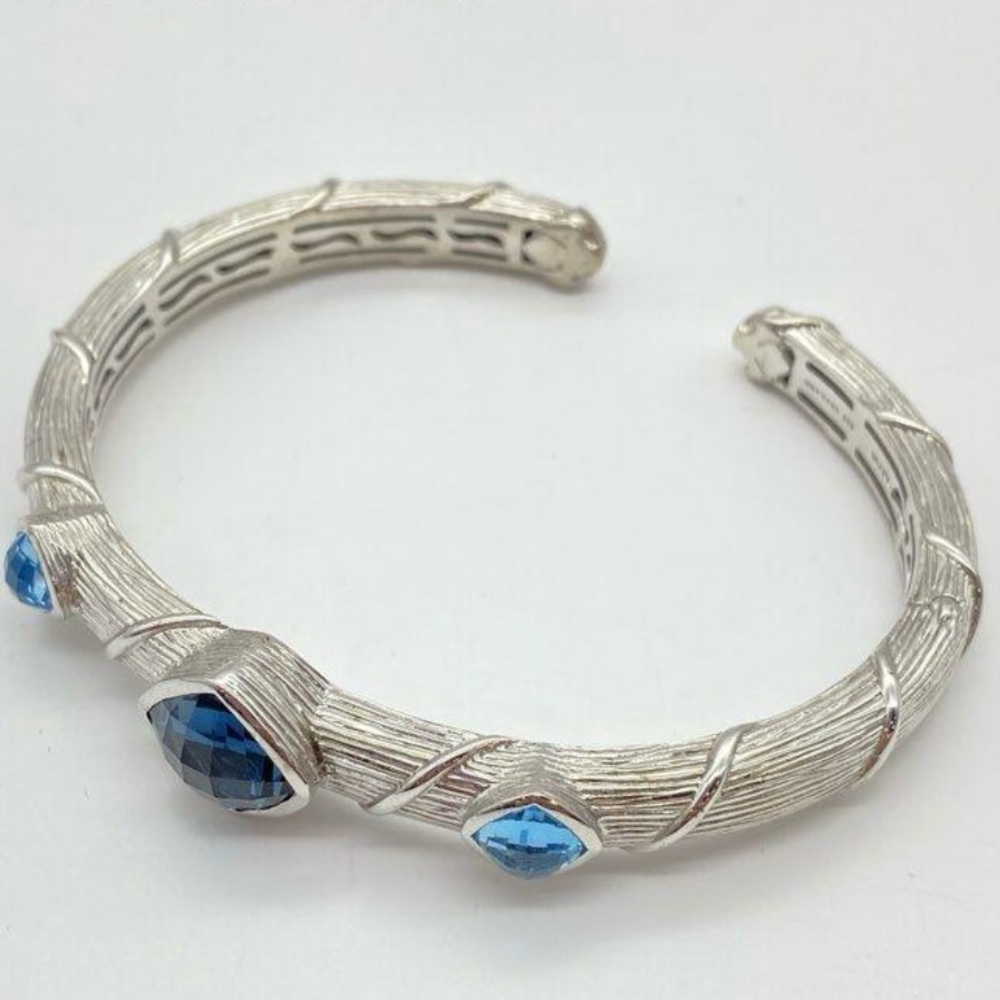 Elegant Blue 💎 topaz sterling silver hinged cuff bracelet - Picture 3 of 13